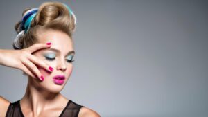 زیبایی به انگلیسی چیست؟ Beauty یا Aesthetics؟ + واژه‌نامه کامل آرایش و اسکین‌کر